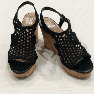 MIX NO.6Crachet Sandals Size 8M